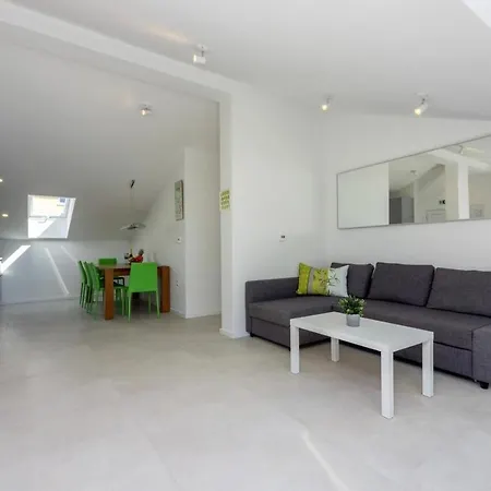 Apartment Vadaga *